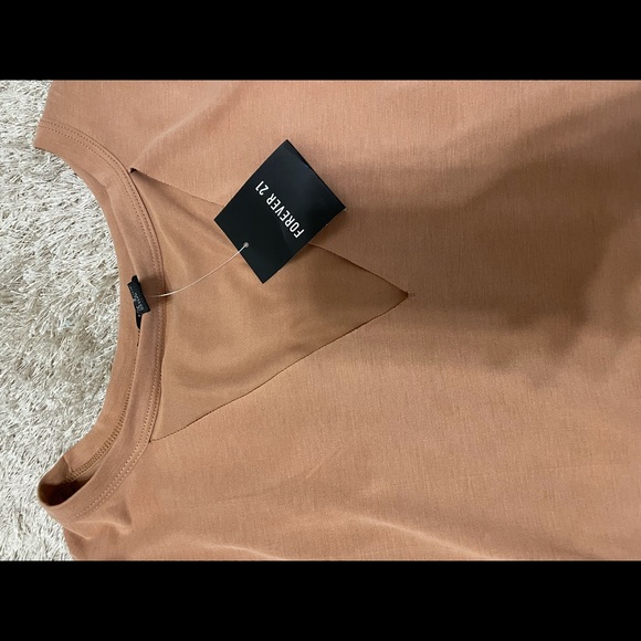 Burnt orange basic tee - Picture 2 of 2